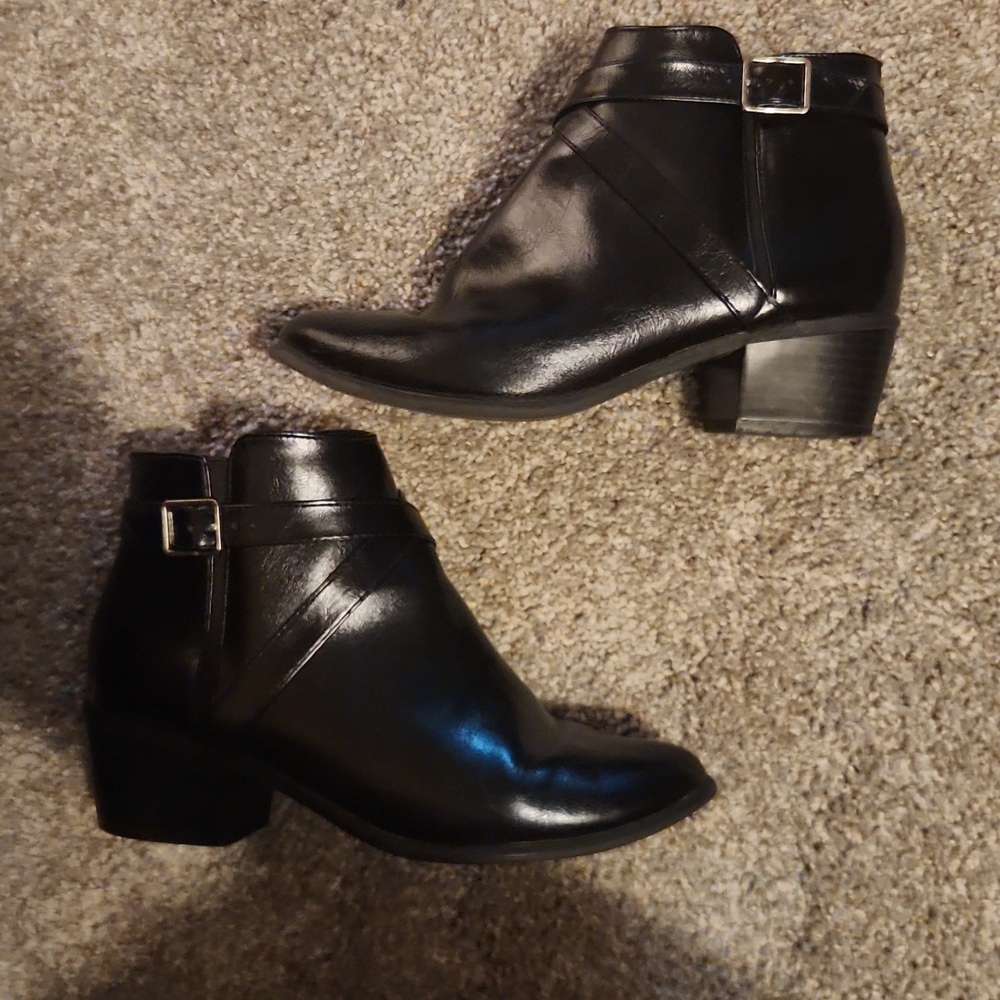 Karen Scott Black Booties Sz 6.5